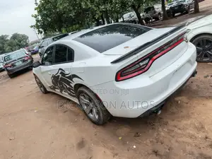 Dodge Charger 2016 White