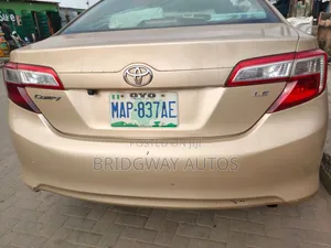 Toyota Camry 2012 Gold