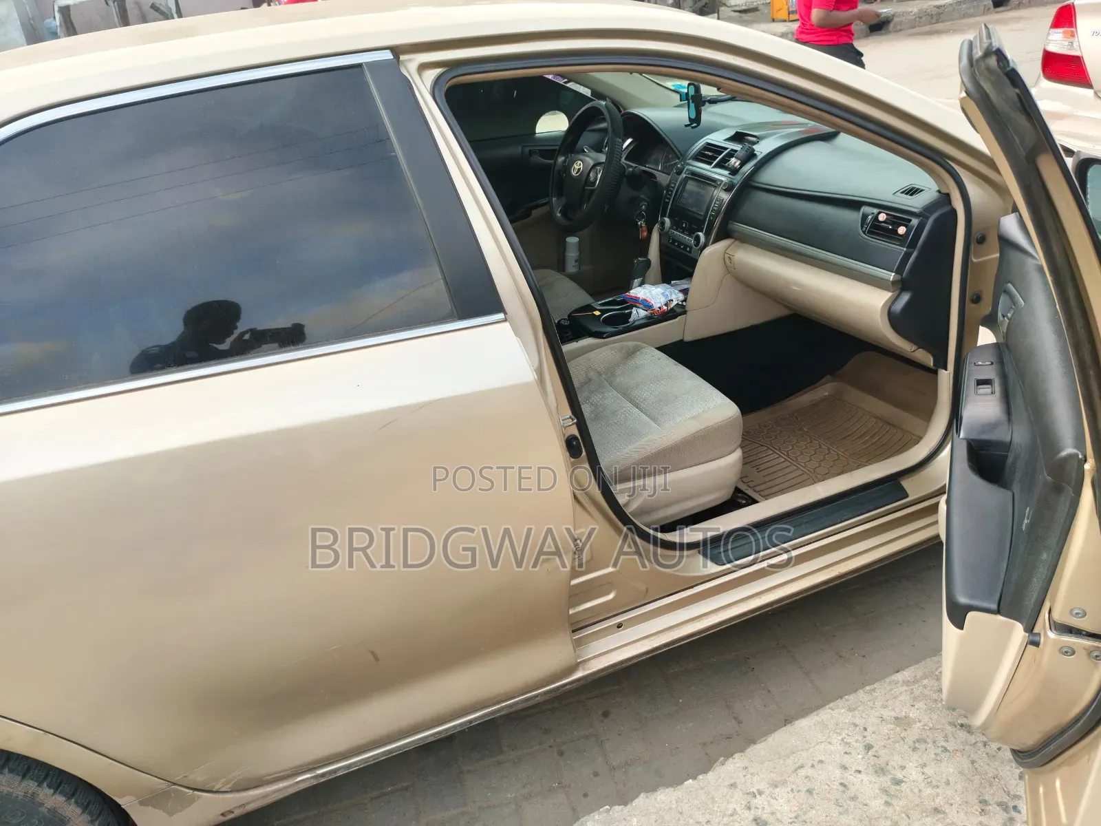 Toyota Camry 2012 Gold