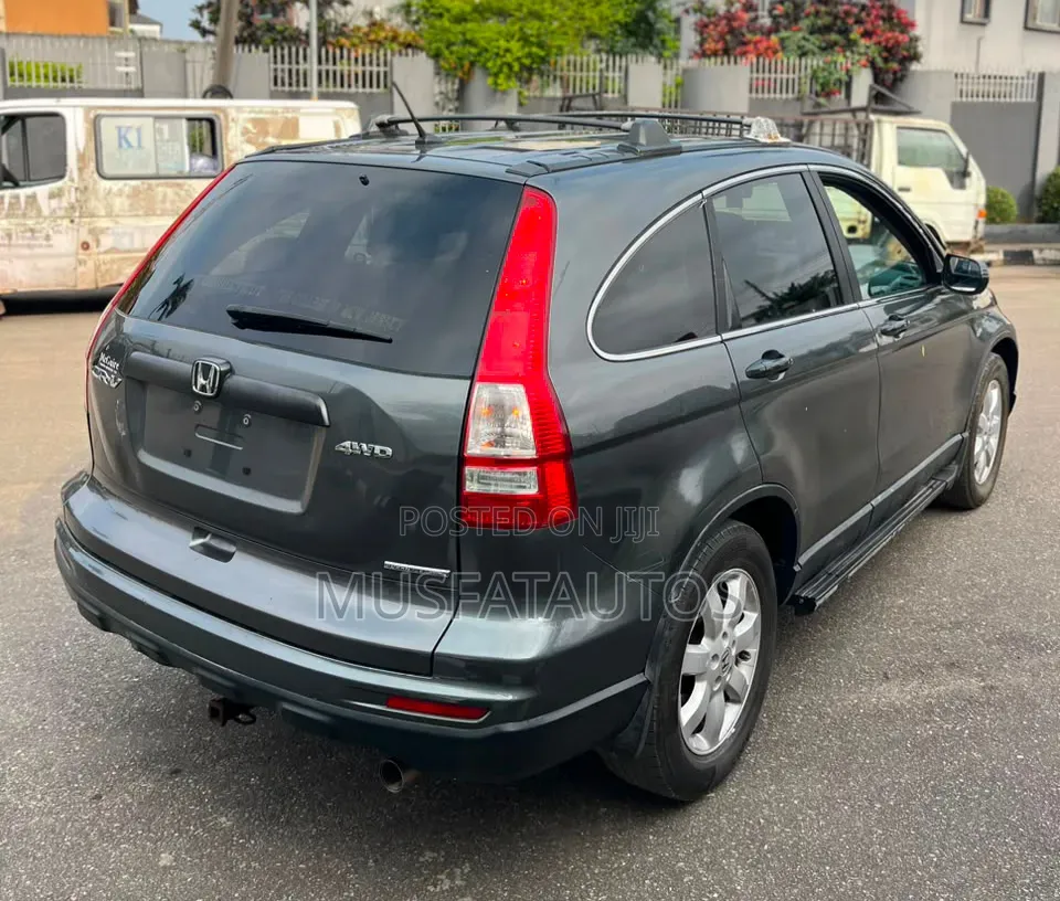 Honda CR-V 2011 Gray