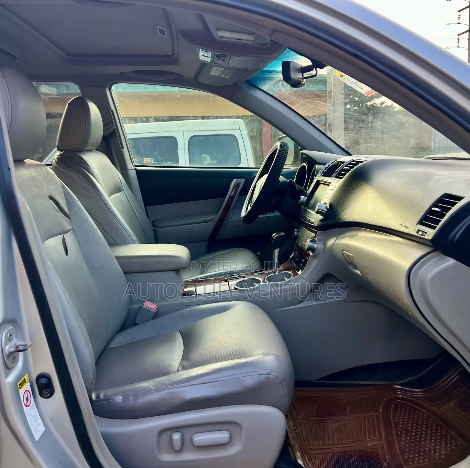 Toyota Highlander 2011 Silver