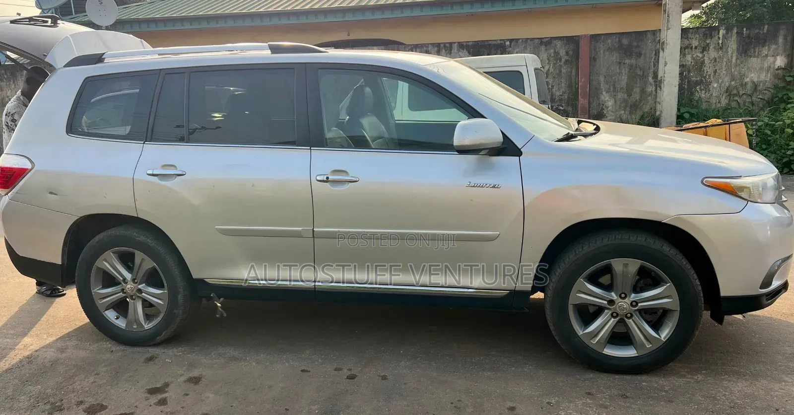 Toyota Highlander 2011 Silver