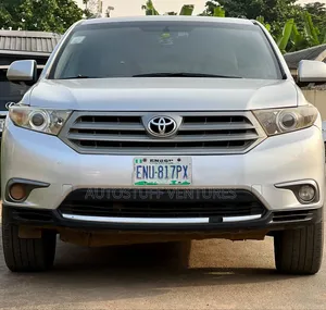 Toyota Highlander 2011 Silver