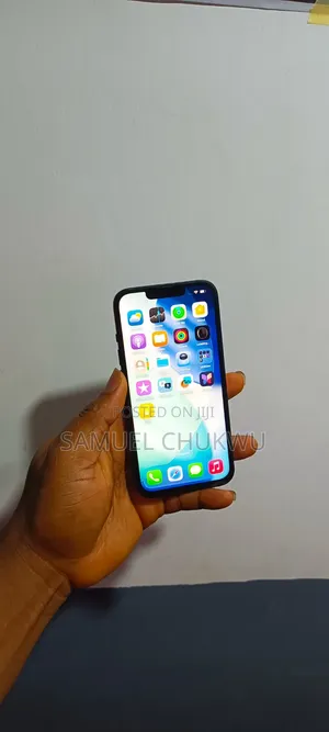 Apple iPhone 13 128 GB