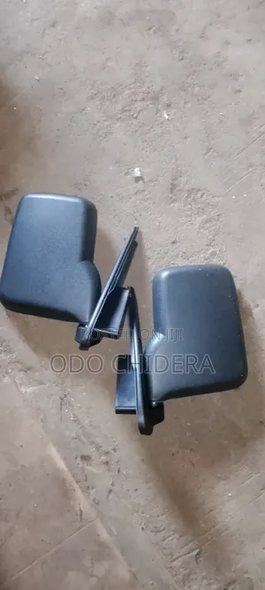 Side Mirror Urvan E25