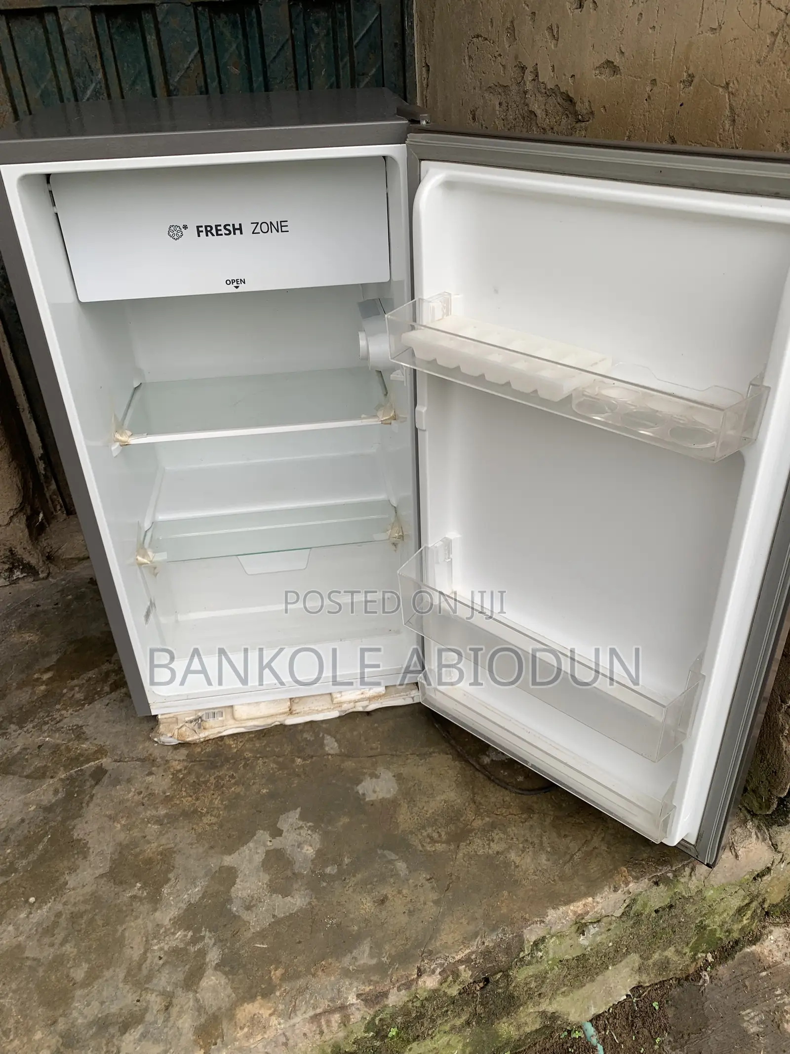 Hisense 90L