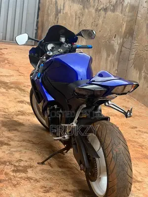 Suzuki GSX-R 2015 Blue