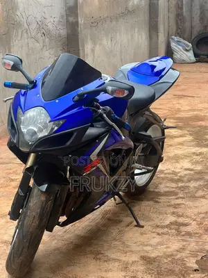 Suzuki GSX-R 2015 Blue