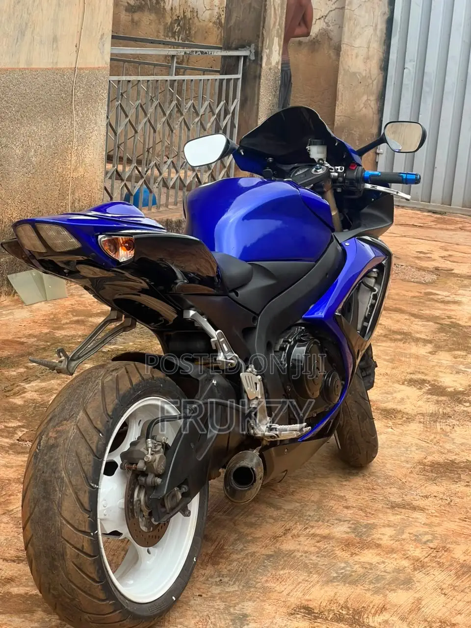 Suzuki GSX-R 2015 Blue