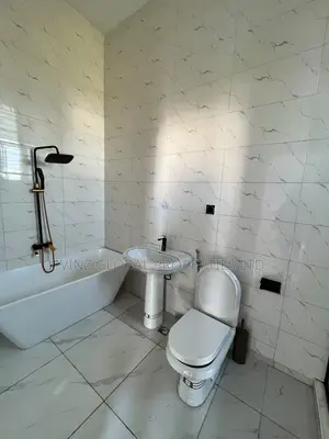 4bdrm Duplex in Lekki for rent