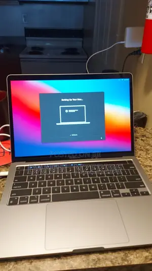 New Laptop Apple MacBook Pro 2015 16GB Intel Core i7 HDD 256GB
