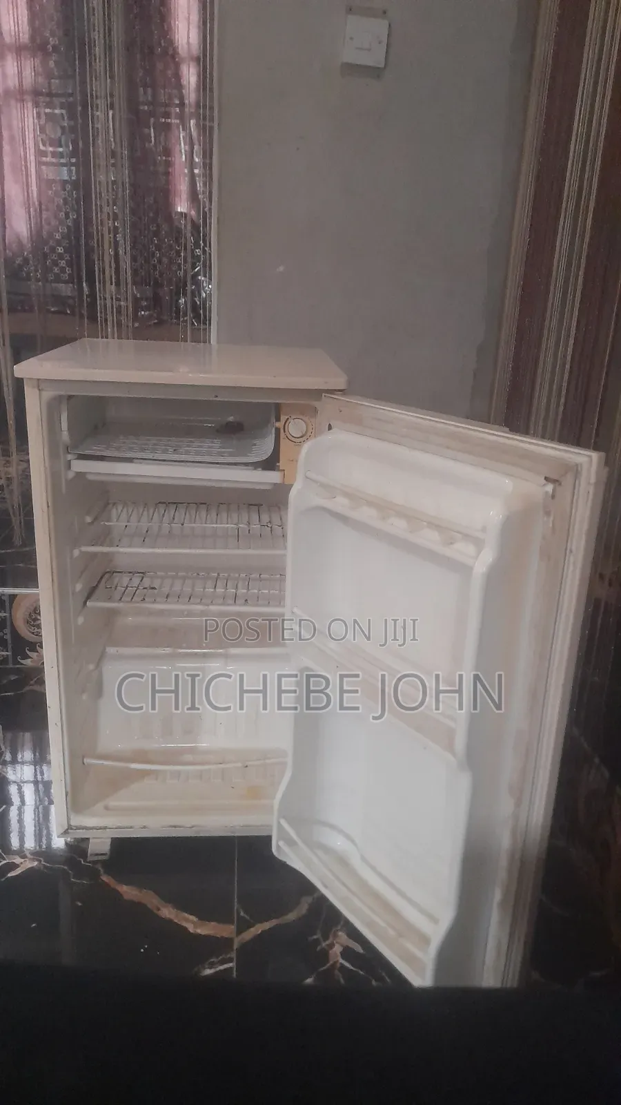 Refrigerator
