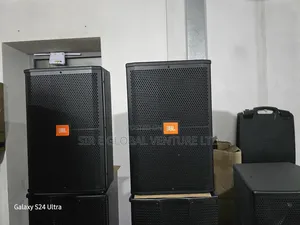 Professional 2-Way Wall Mount Stage Monitor(JBL)