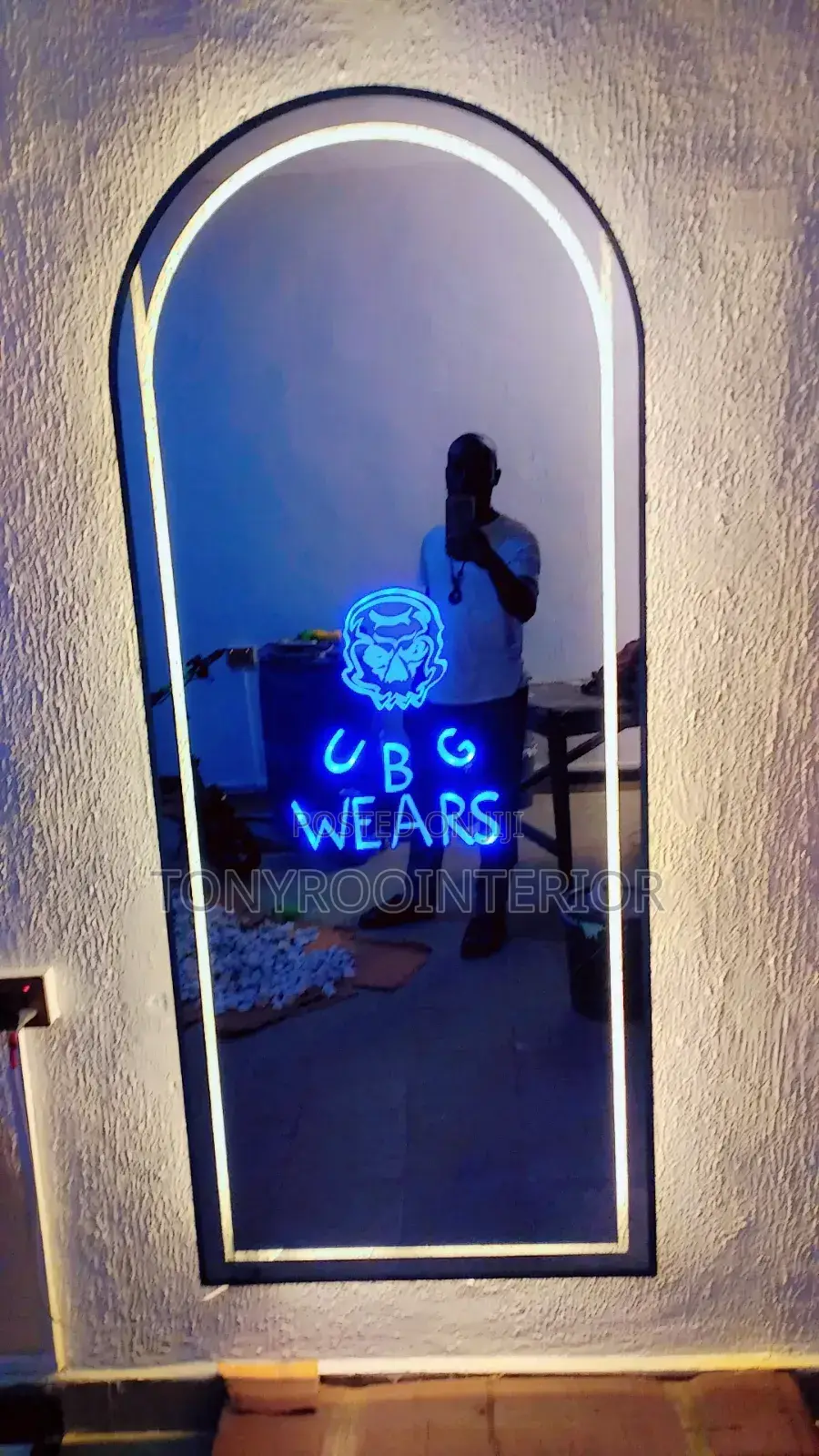 Mirrors Disgn