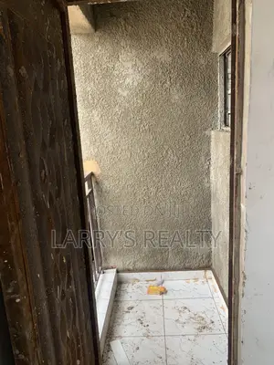 1bdrm Apartment in Shomolu / Shomolu for rent