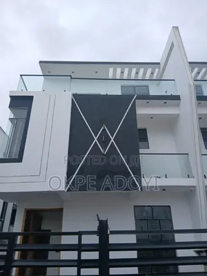 4bdrm House in Chevron for sale