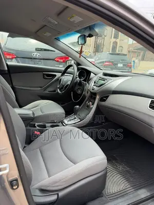 Hyundai Elantra GLS Sedan FWD (1.8L 4cyl 6A) 2013 Gray