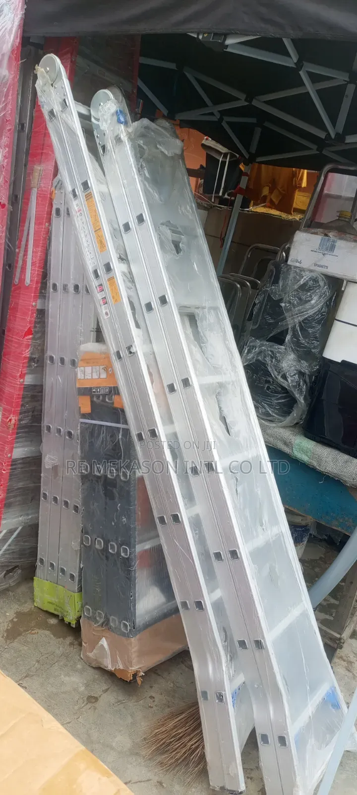 16ft Heavy Duty Foldable Ladder