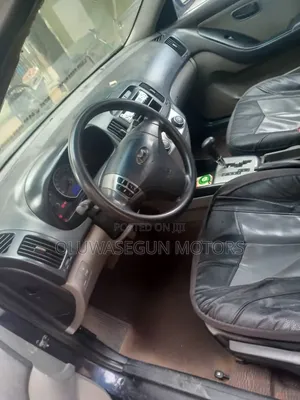 Hyundai Elantra 2010 Blue