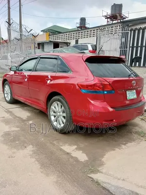 Toyota Venza 2011 Red
