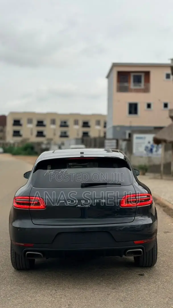 Porsche Macan 2018 Black