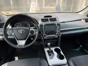 Toyota Camry SE 4dr Sedan (2.5L 4cyl 6A) 2014 Black