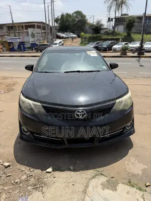 Toyota Camry SE 4dr Sedan (2.5L 4cyl 6A) 2014 Black