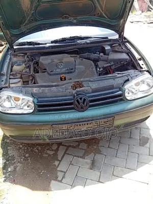 Volkswagen Golf 2000 Green