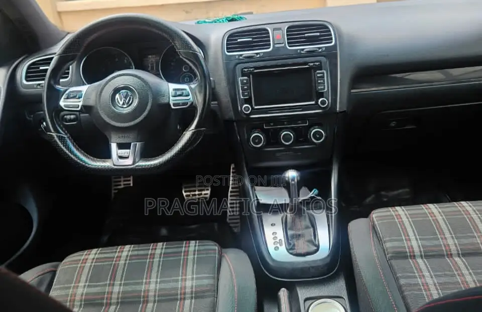Volkswagen Golf 2012 Black