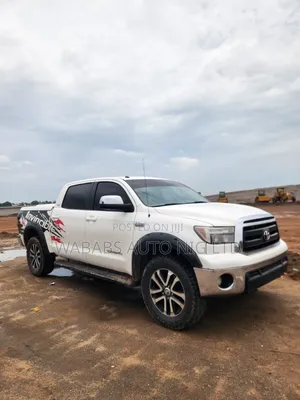 Toyota Tundra 2010 White