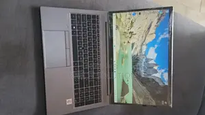 Laptop HP ZBook Firefly 15 G7 16GB Intel Core i7 SSD 512GB