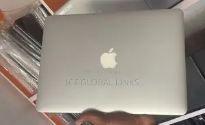 Laptop Apple MacBook Air 2011 4GB Intel Core i5 SSD 256GB