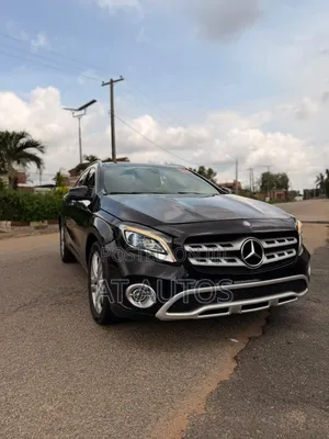 Mercedes-Benz GLA 250 2017 Black