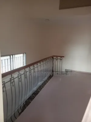 3bdrm Block of Flats in Maitama Property for rent
