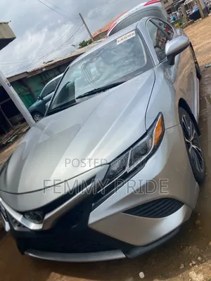 Toyota Camry 2019 Silver