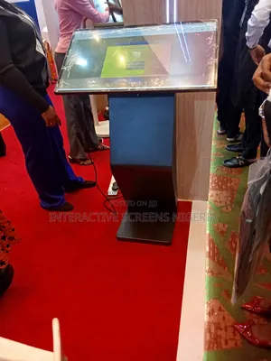 32 Inches Touchscreen