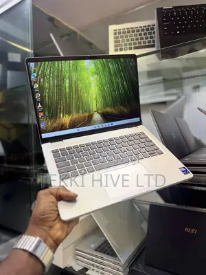 Laptop Dell Pro 14 16GB Intel Core Ultra 5 SSD 256GB