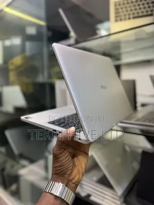 Laptop Dell Pro 14 16GB Intel Core Ultra 5 SSD 256GB