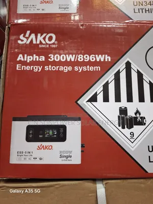 300w/896wh Sako Solar Power Generator