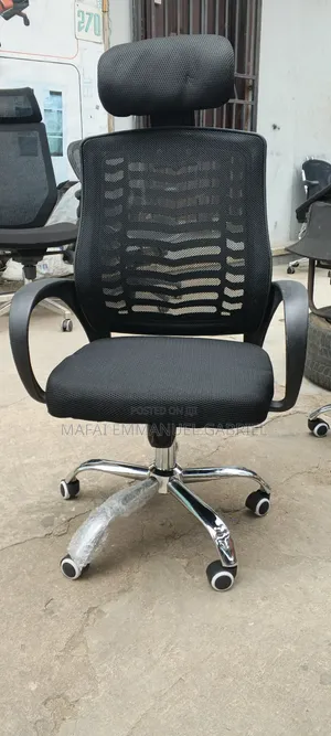 Victory Workers Chair