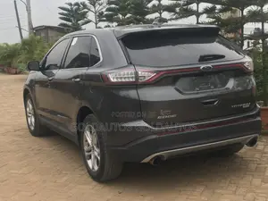 Ford Edge Titanium 4dr FWD 2017 Gray