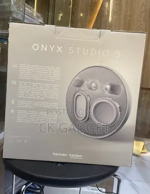 Onyx Studio 9