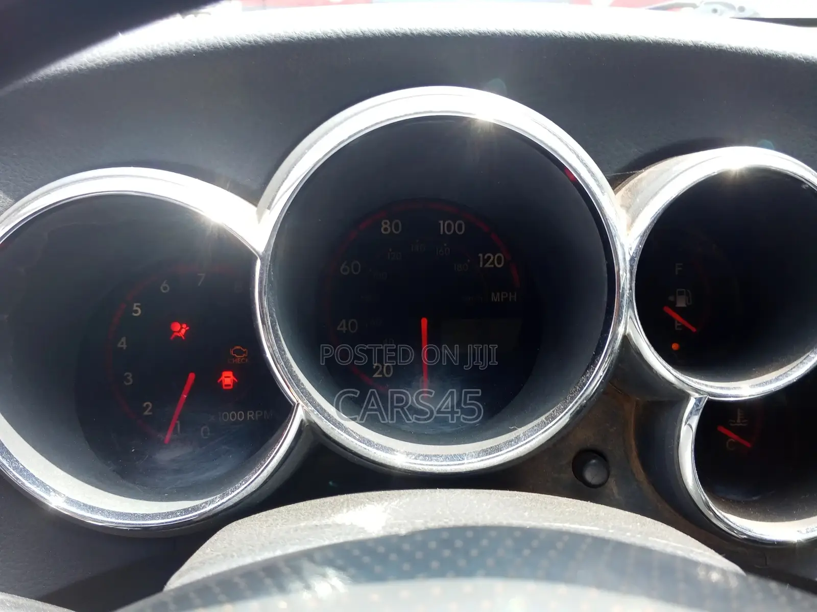 Pontiac Vibe 2004 Silver