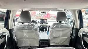 Toyota RAV4 2020 Blue
