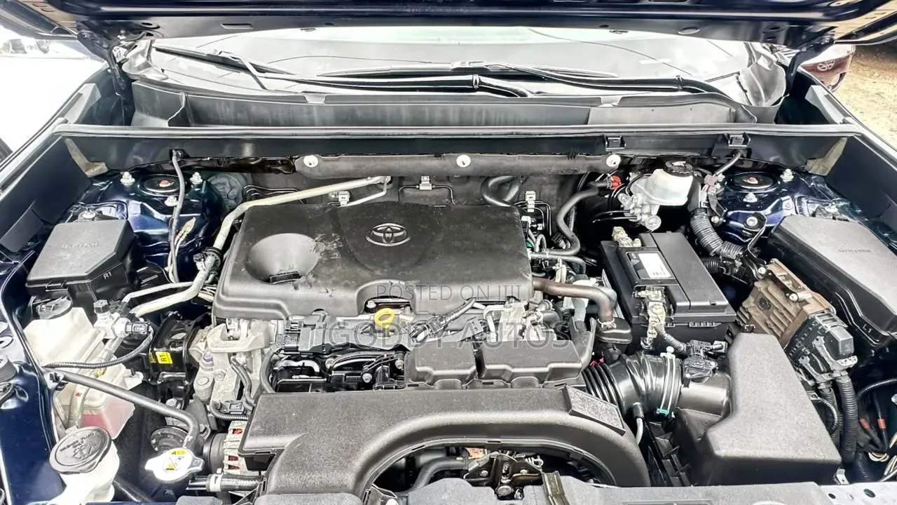 Toyota RAV4 2020 Blue