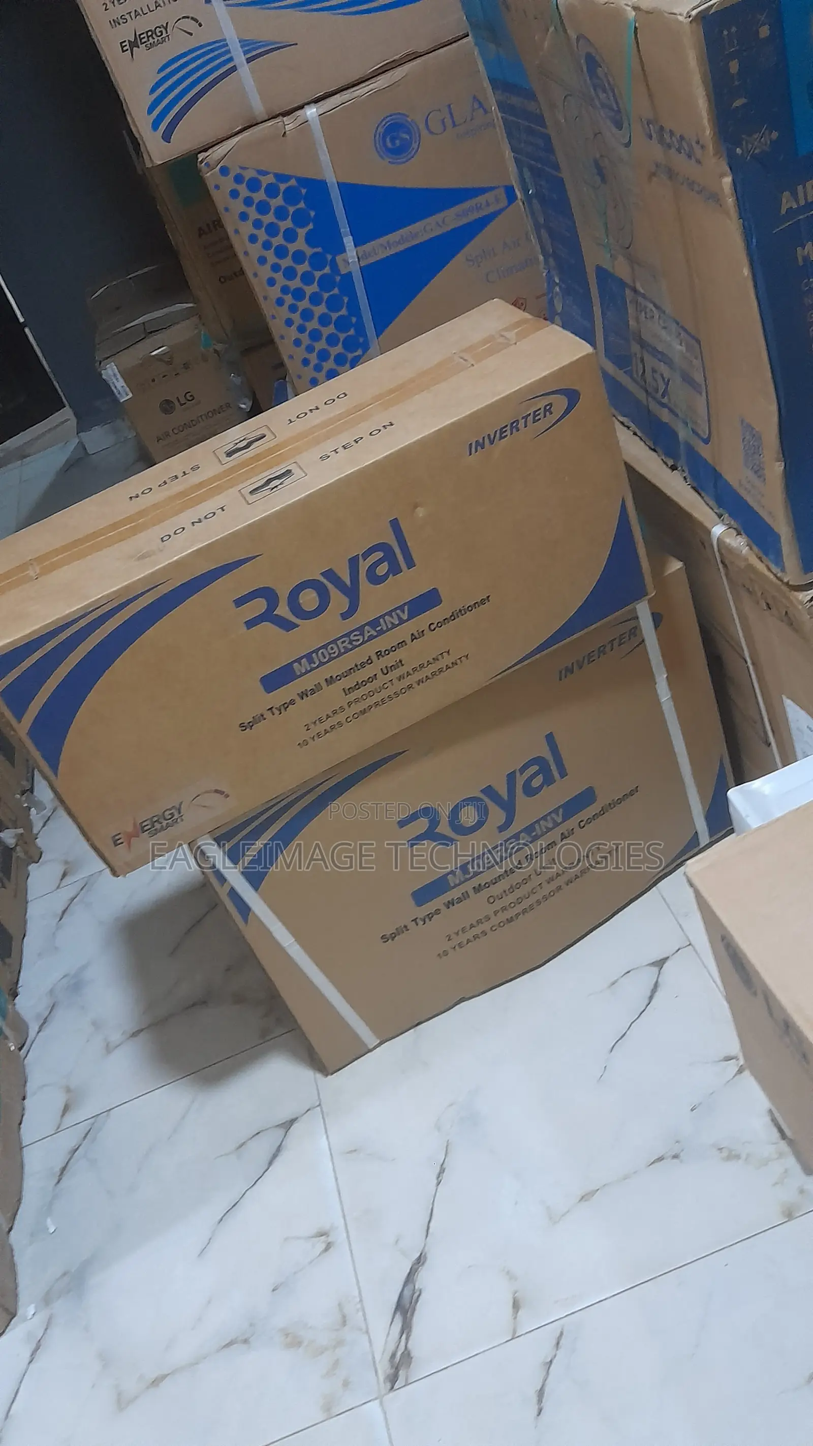 Premium Performance: Royal QK18RSA-R32-INV AC Unit