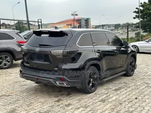 Toyota Highlander 2015 Black