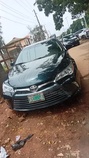 Toyota Camry 2016 Blue