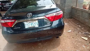Toyota Camry 2016 Blue
