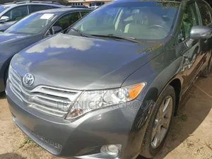 Toyota Venza 2010 Gray